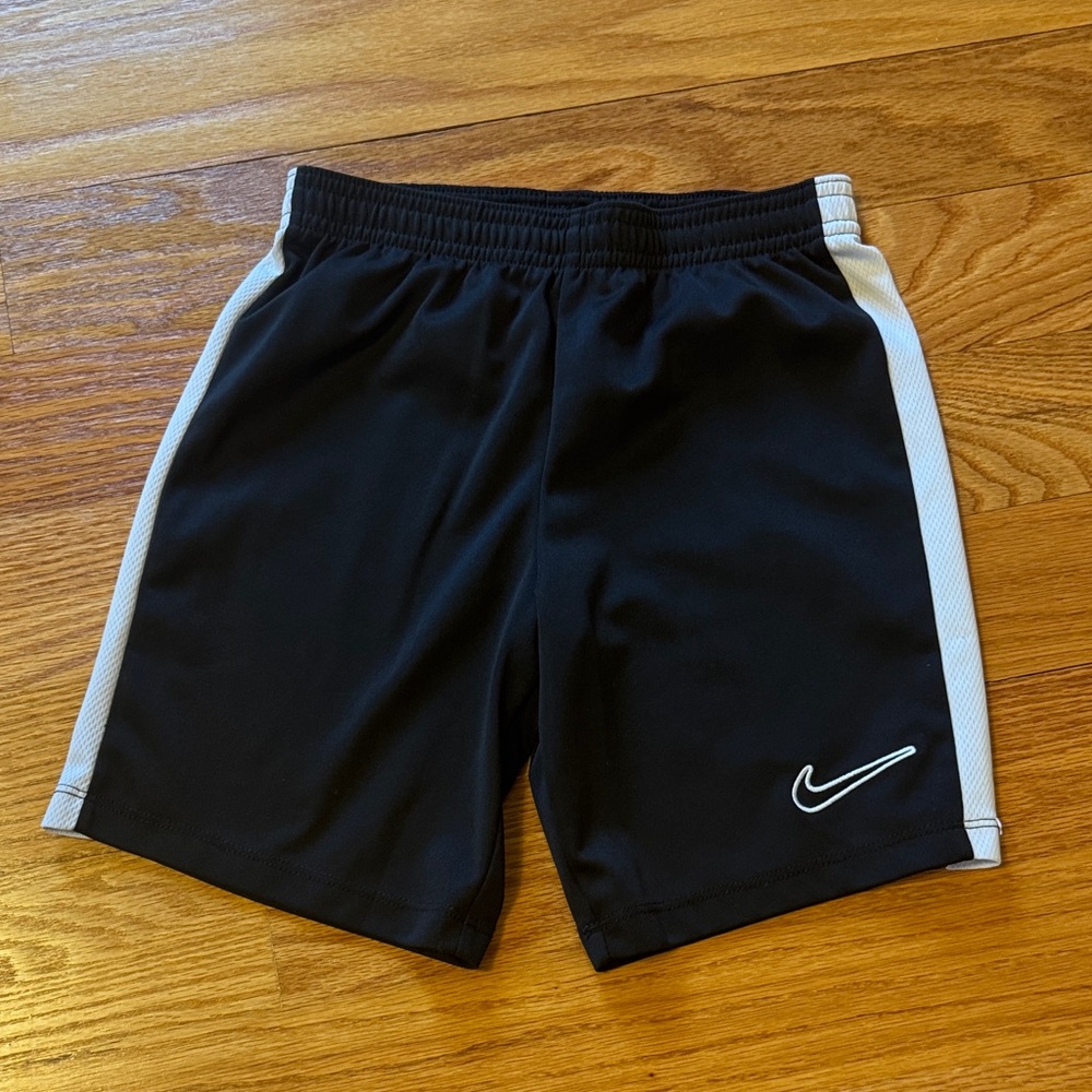 BOYS size S Nike Black and White Sports Shorts